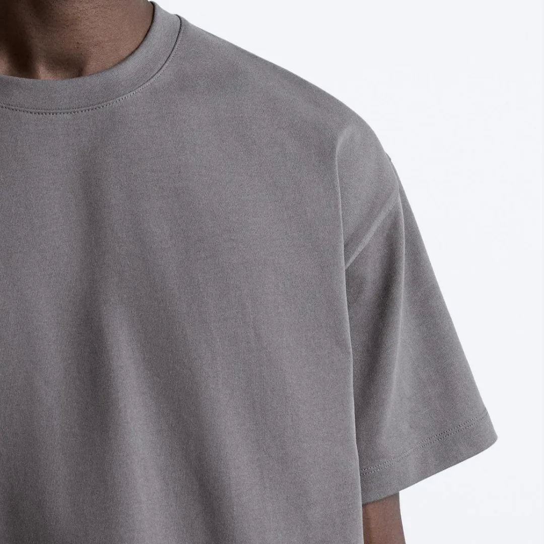 Basic T-Shirt - Image 2